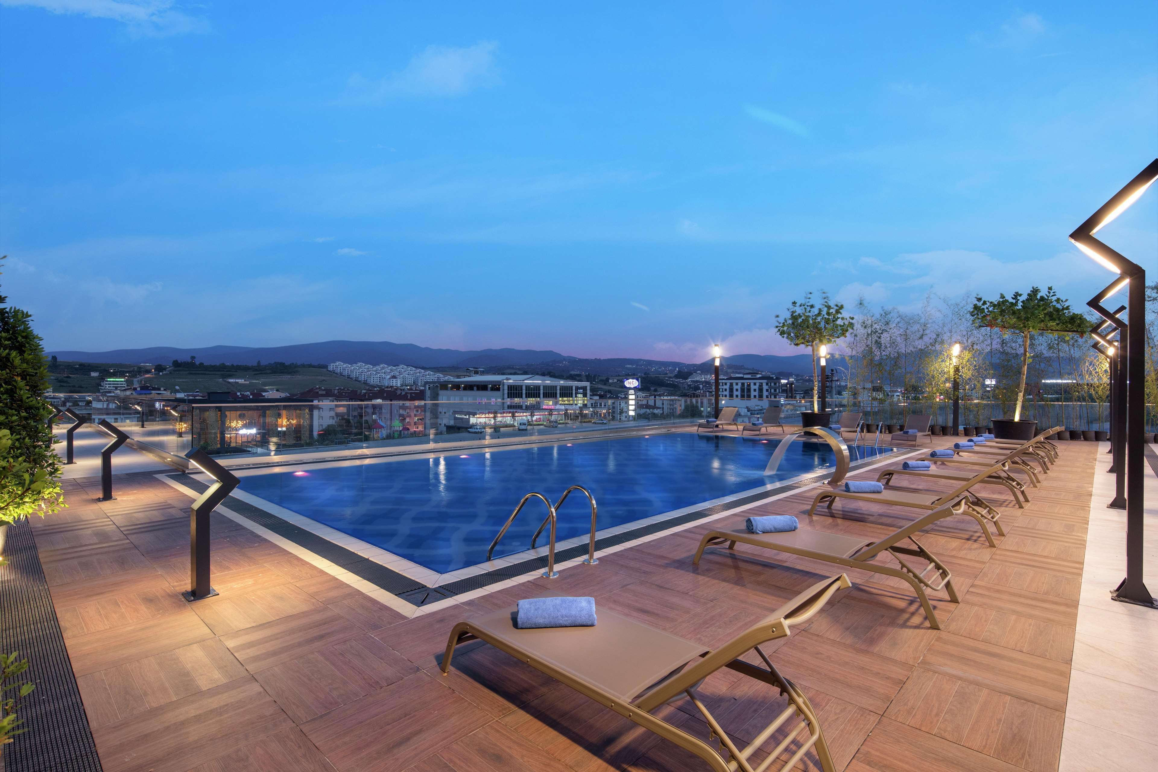 Hilton Garden Inn Yalova Yalova  Bagian luar foto